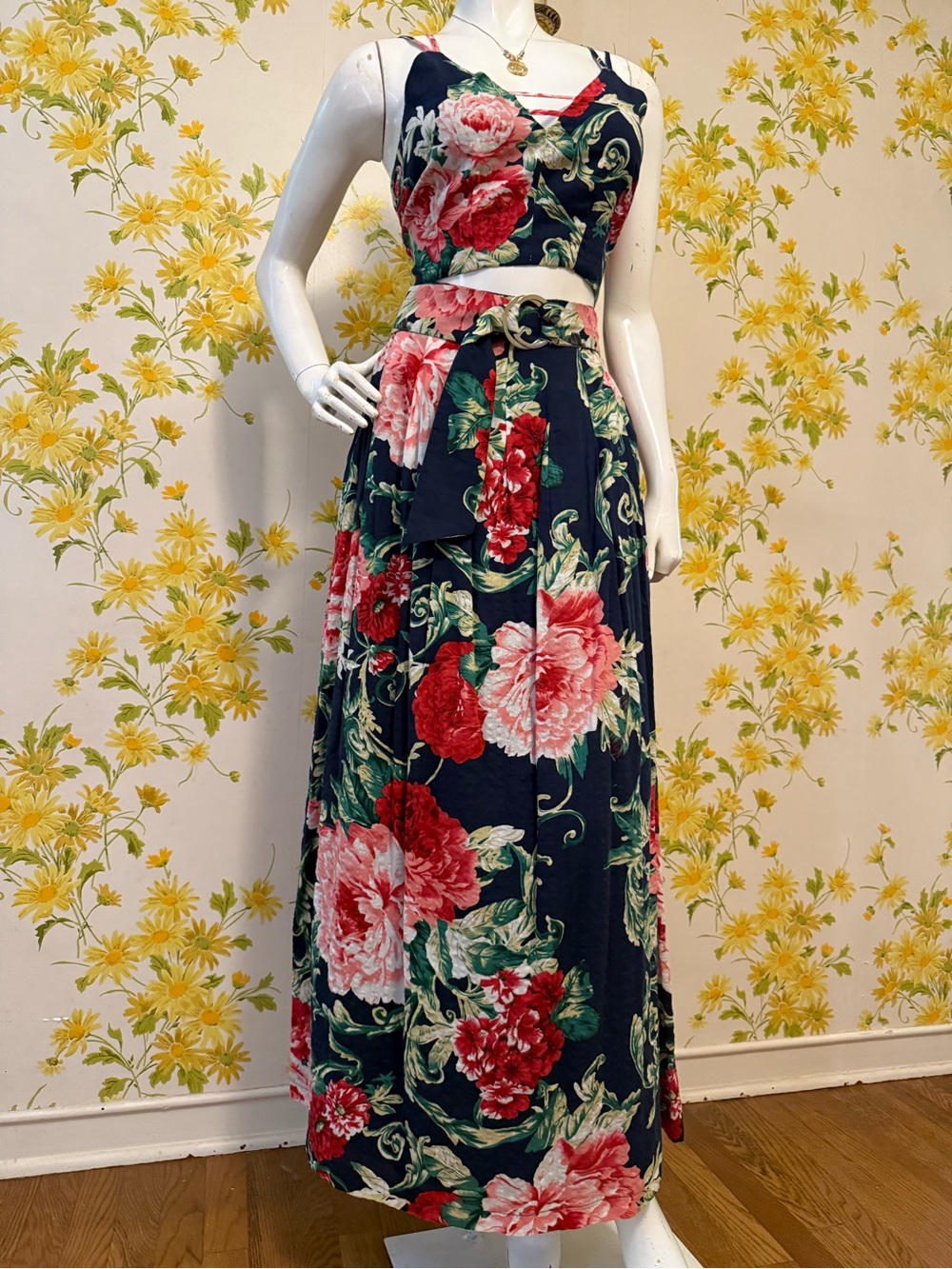 NWOT 2 pc floral maxi skirt and top size M